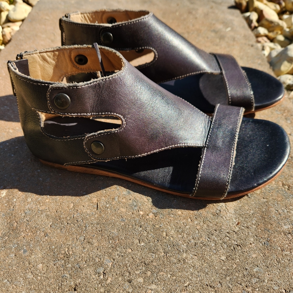 Bed Stu Soto sandals 7 black